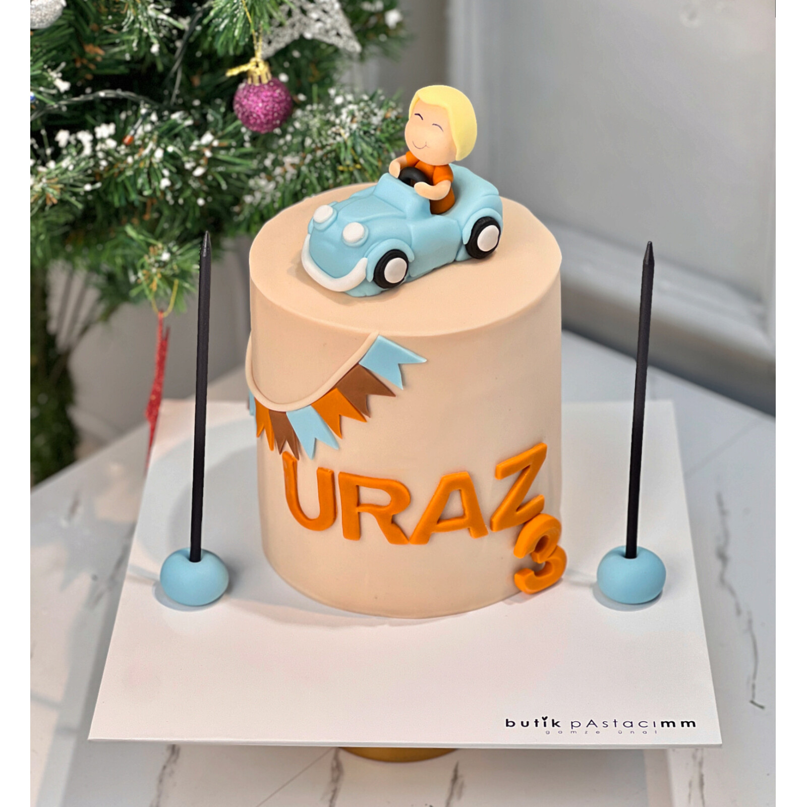 Arabalı Çocuk Pastası