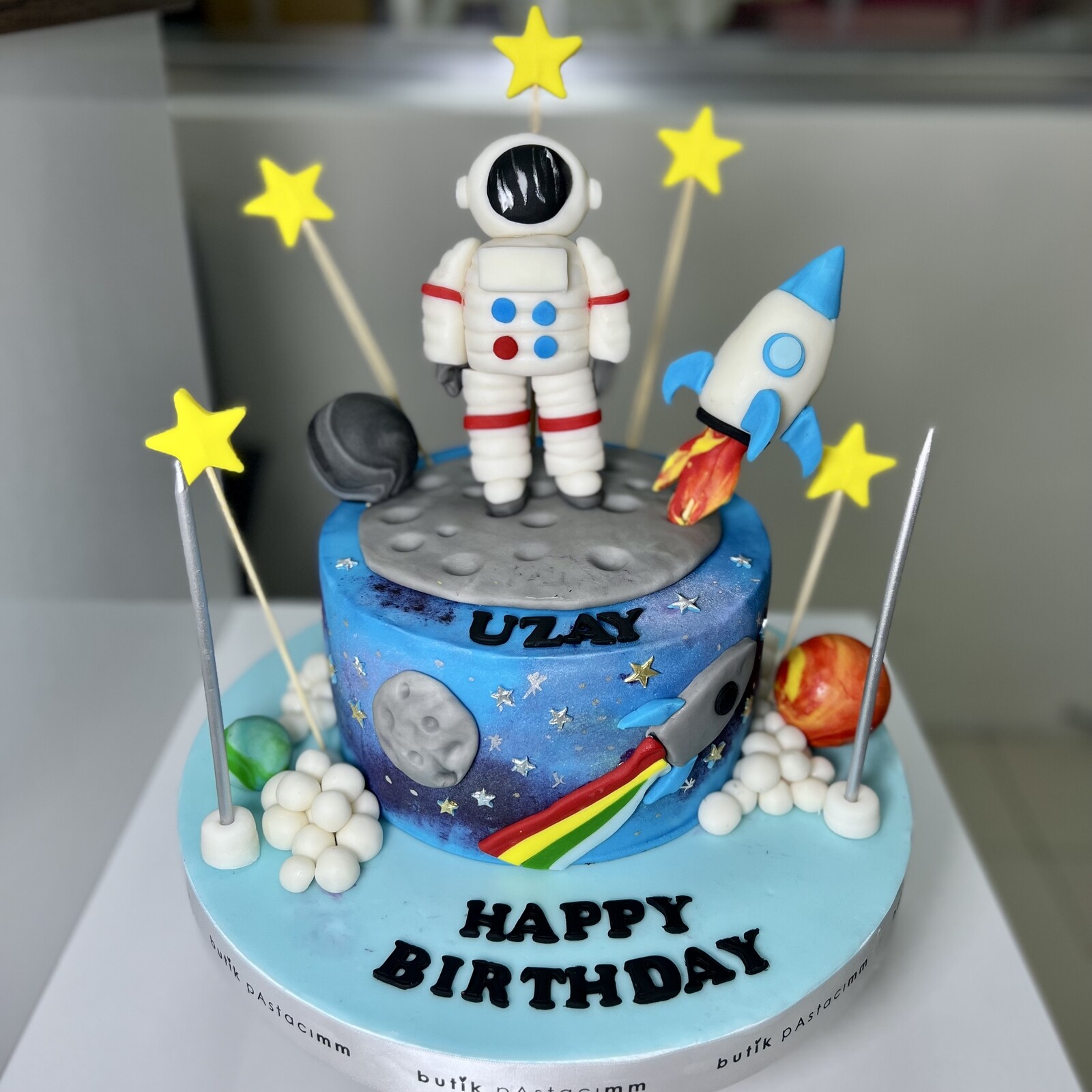 Astronot Gezegenli Çocuk Pastası