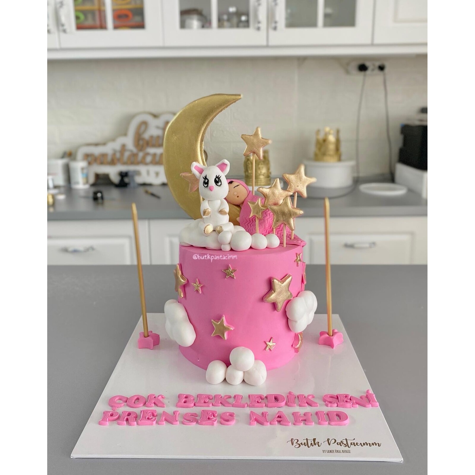 Ay ve Bulut Temalı Çocuk Pastası