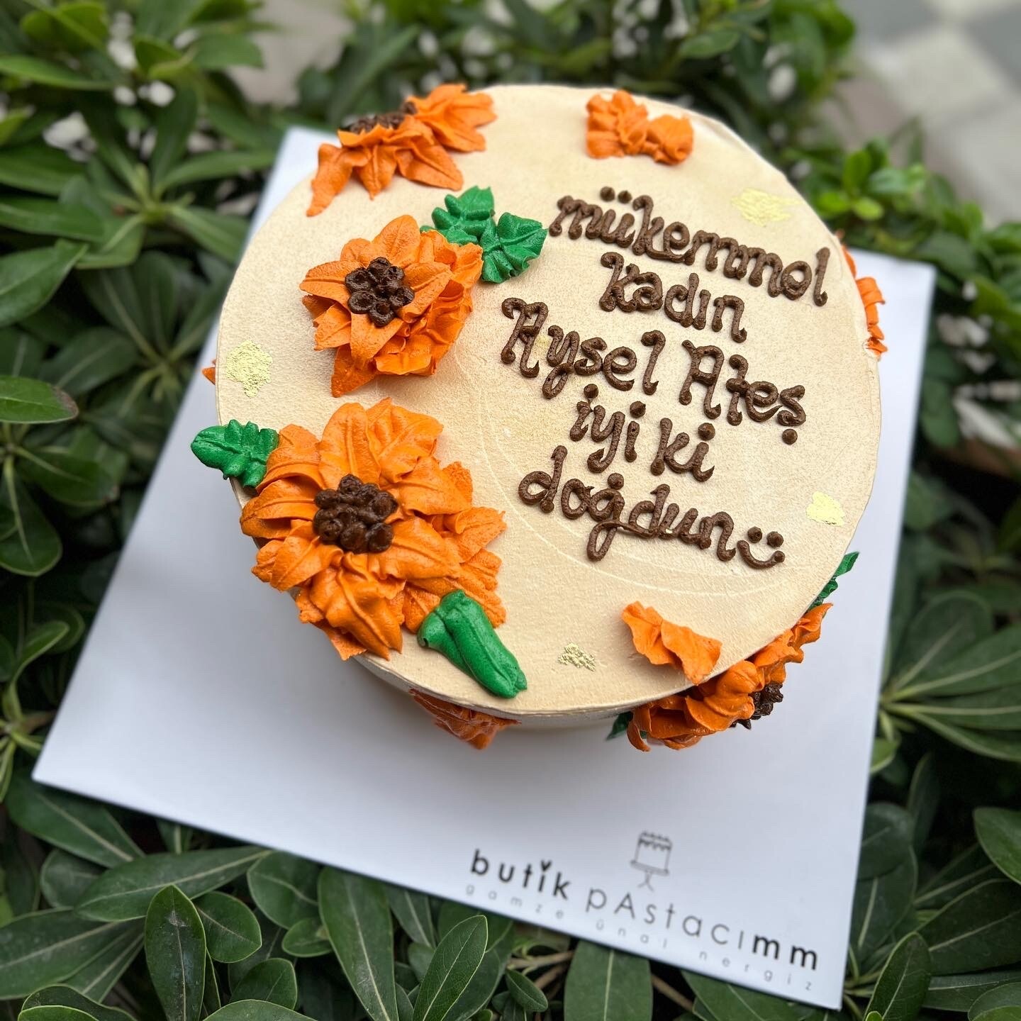 Ayçiçekli Yazılı Pasta