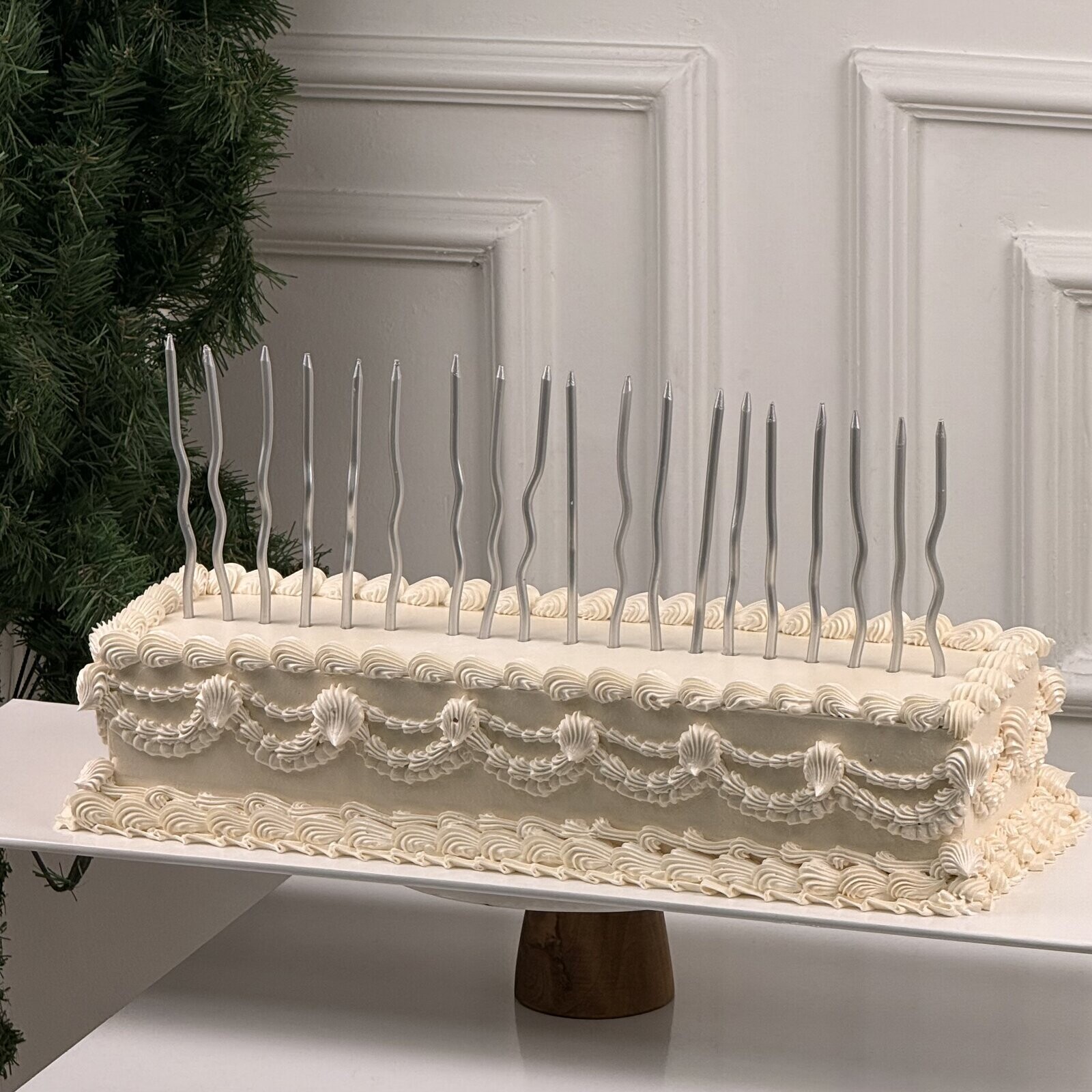 Baton Nişan Pastası (Mum Detaylı)