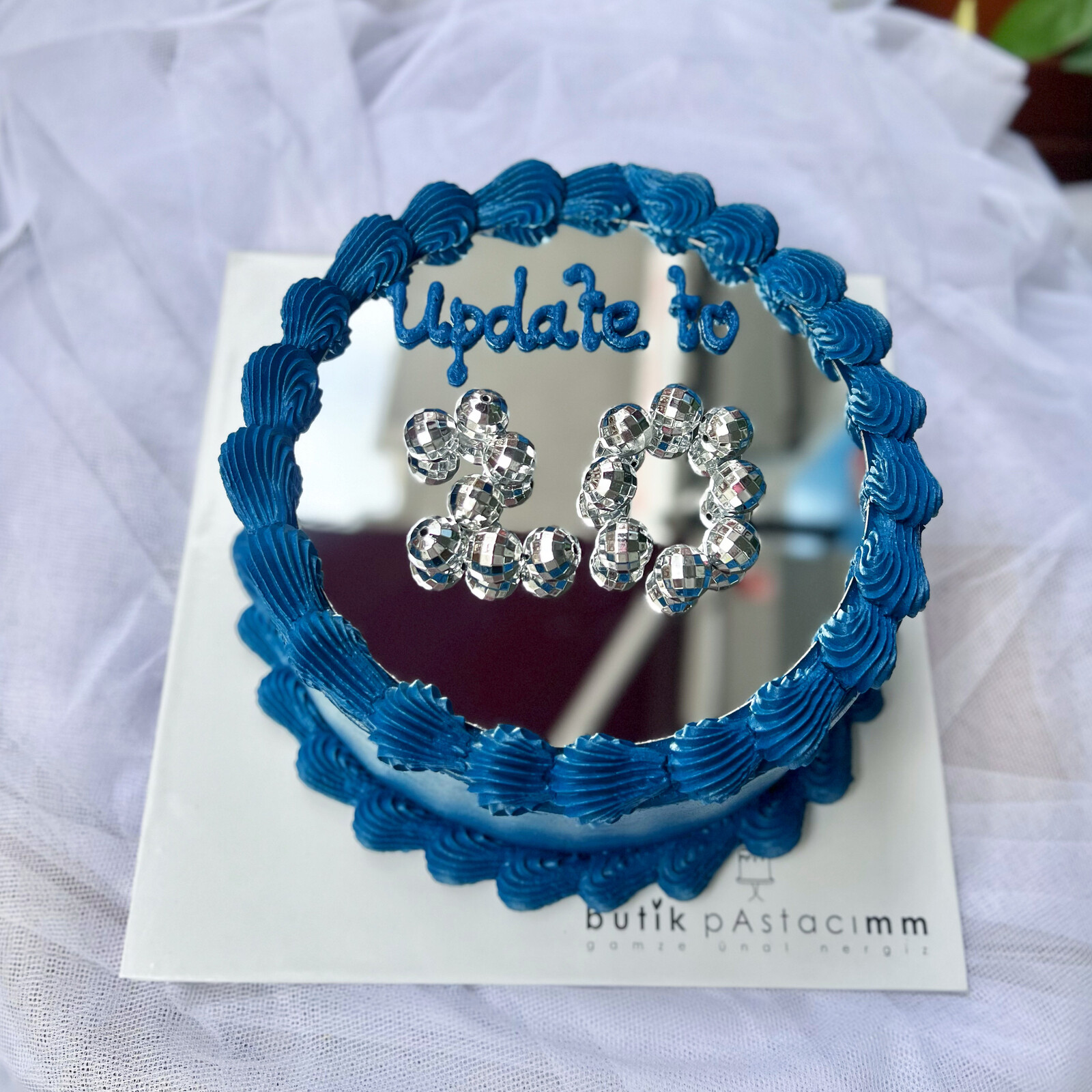 Disco Topu Yaş Detaylı Aynalı Pasta