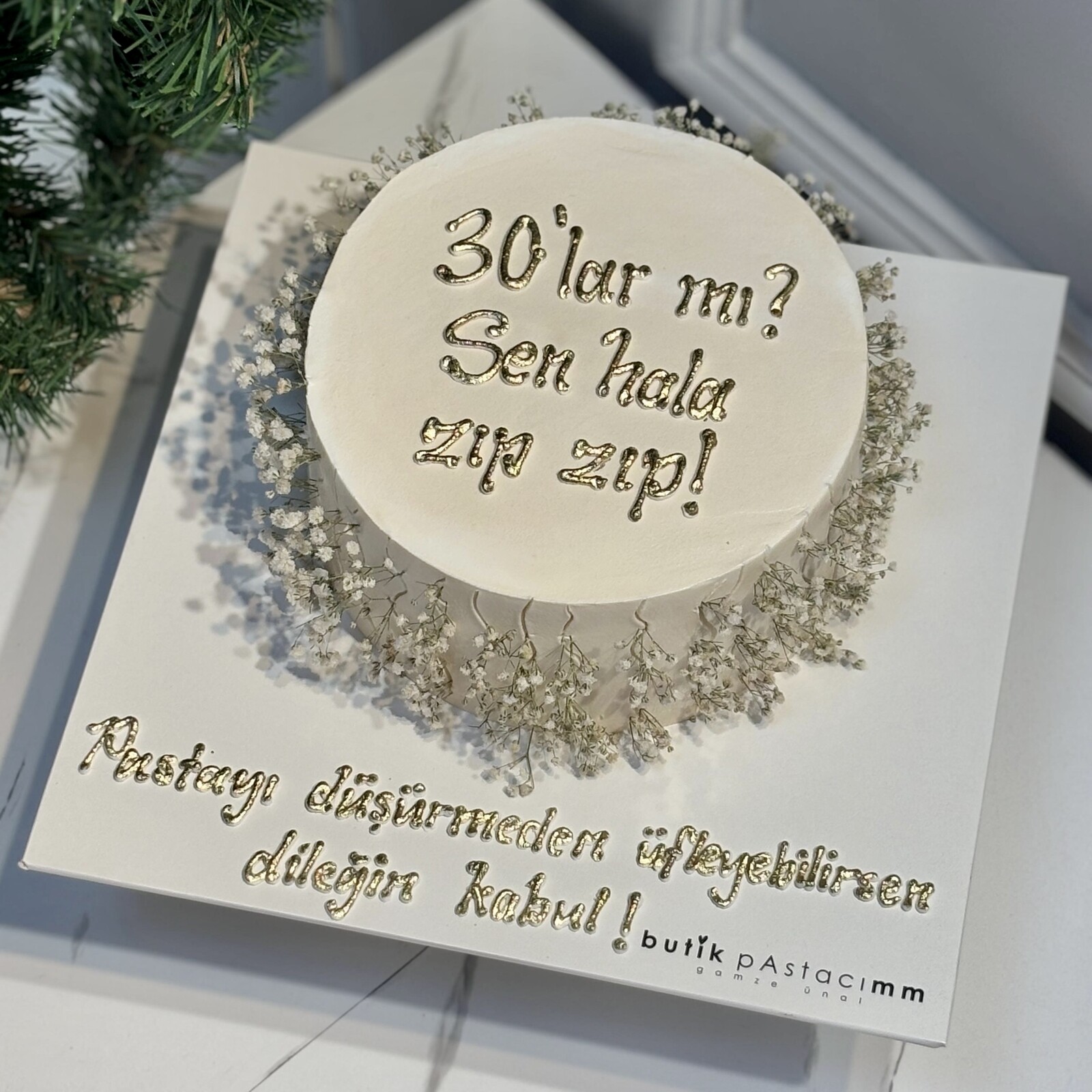 Eğlenceli 30 Yaş Pastası