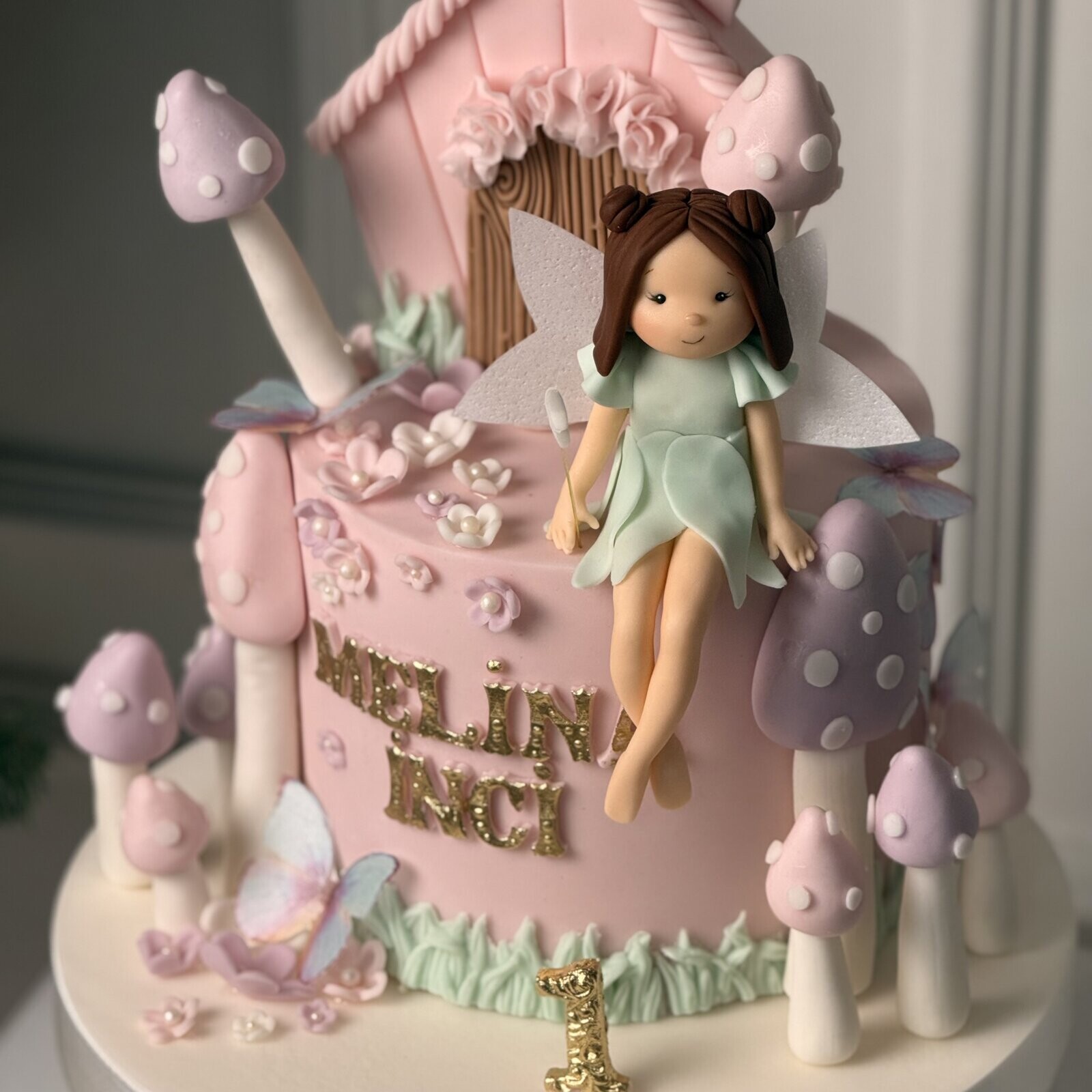 Figürlü Kız Çocuk Pastası