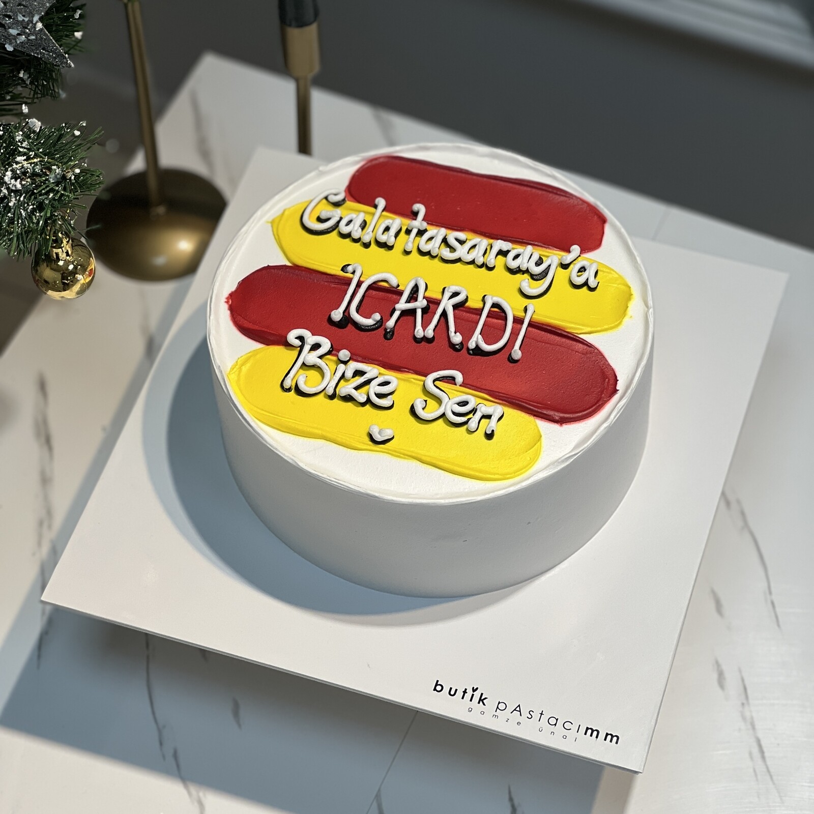 Galatasaray Yazılı Pasta