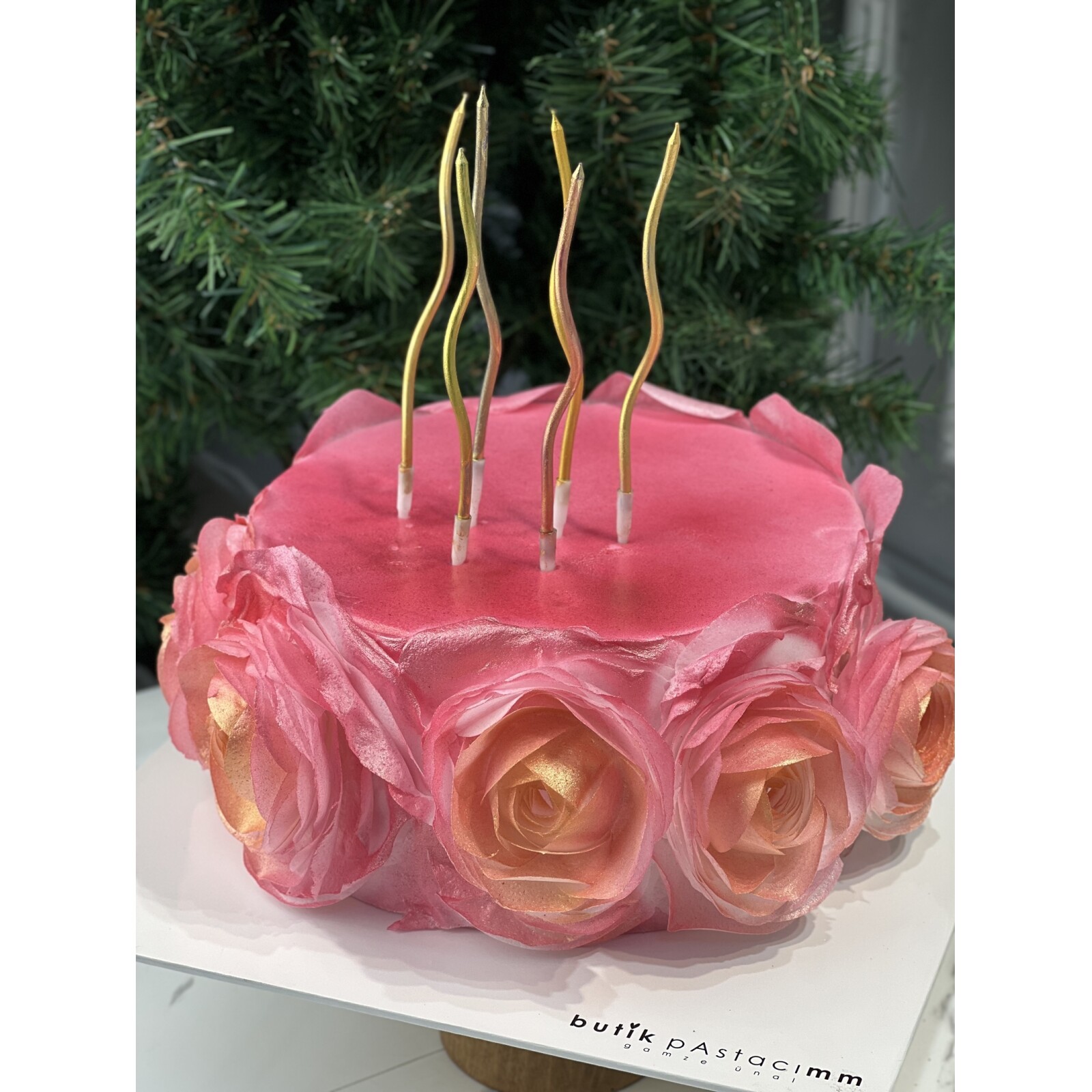 Gül Detaylı Özel Tasarım Pasta