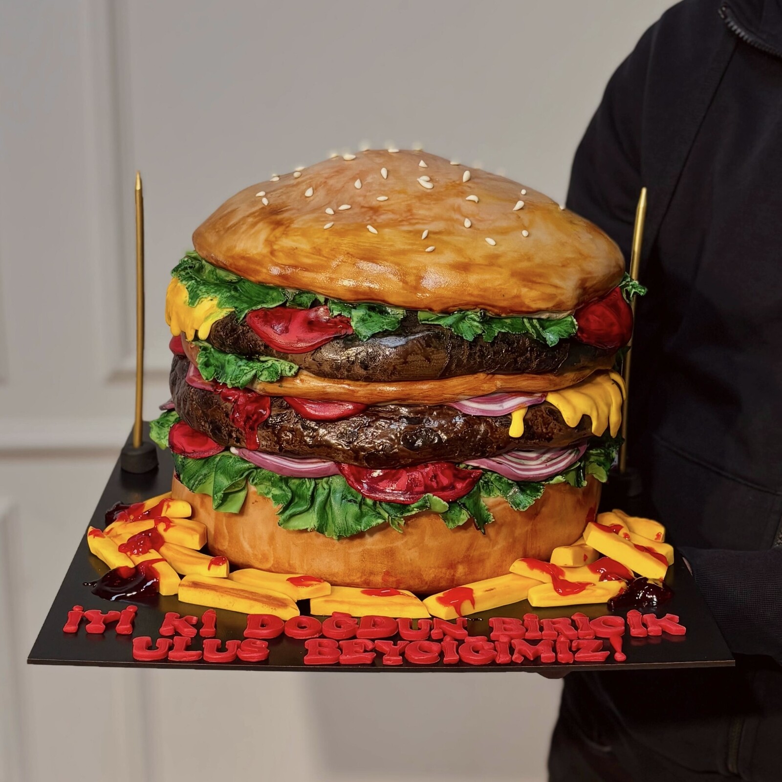 Hamburger Patates Pasta