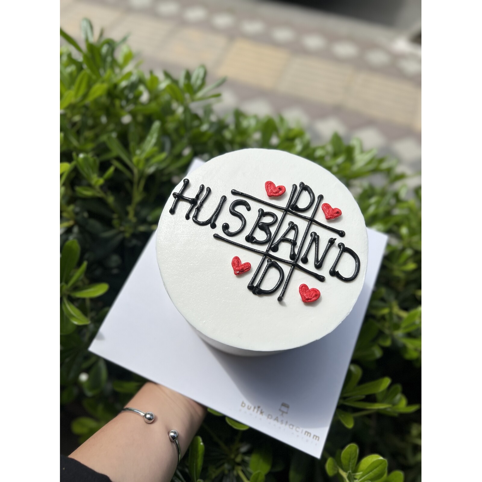 Husband Yazılı Pasta