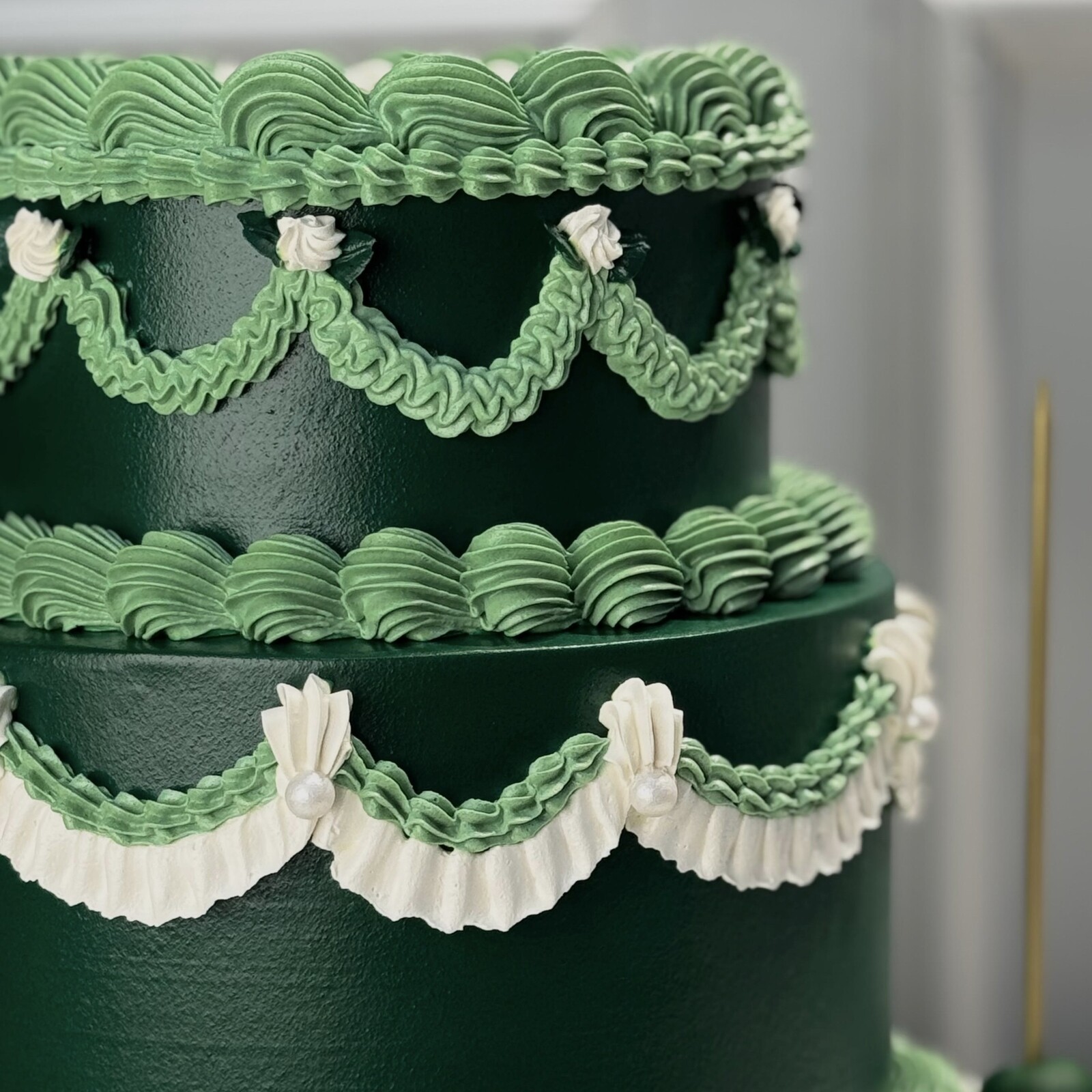 İki Katlı Vintage Dizayn Yeşil Pasta