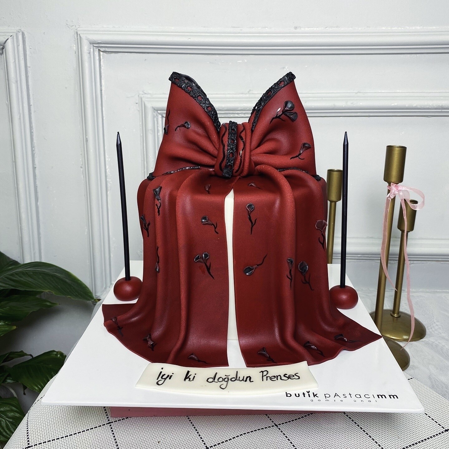 Kurdele Tasarım Pasta