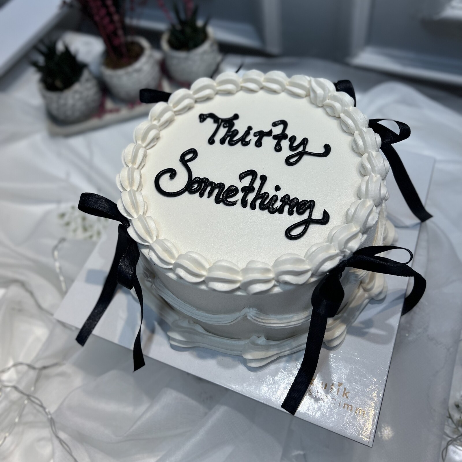 Kurdeleli Yazılı Pasta