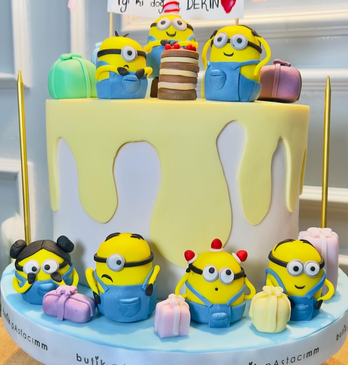 Minion Temalı Çocuk Pastası