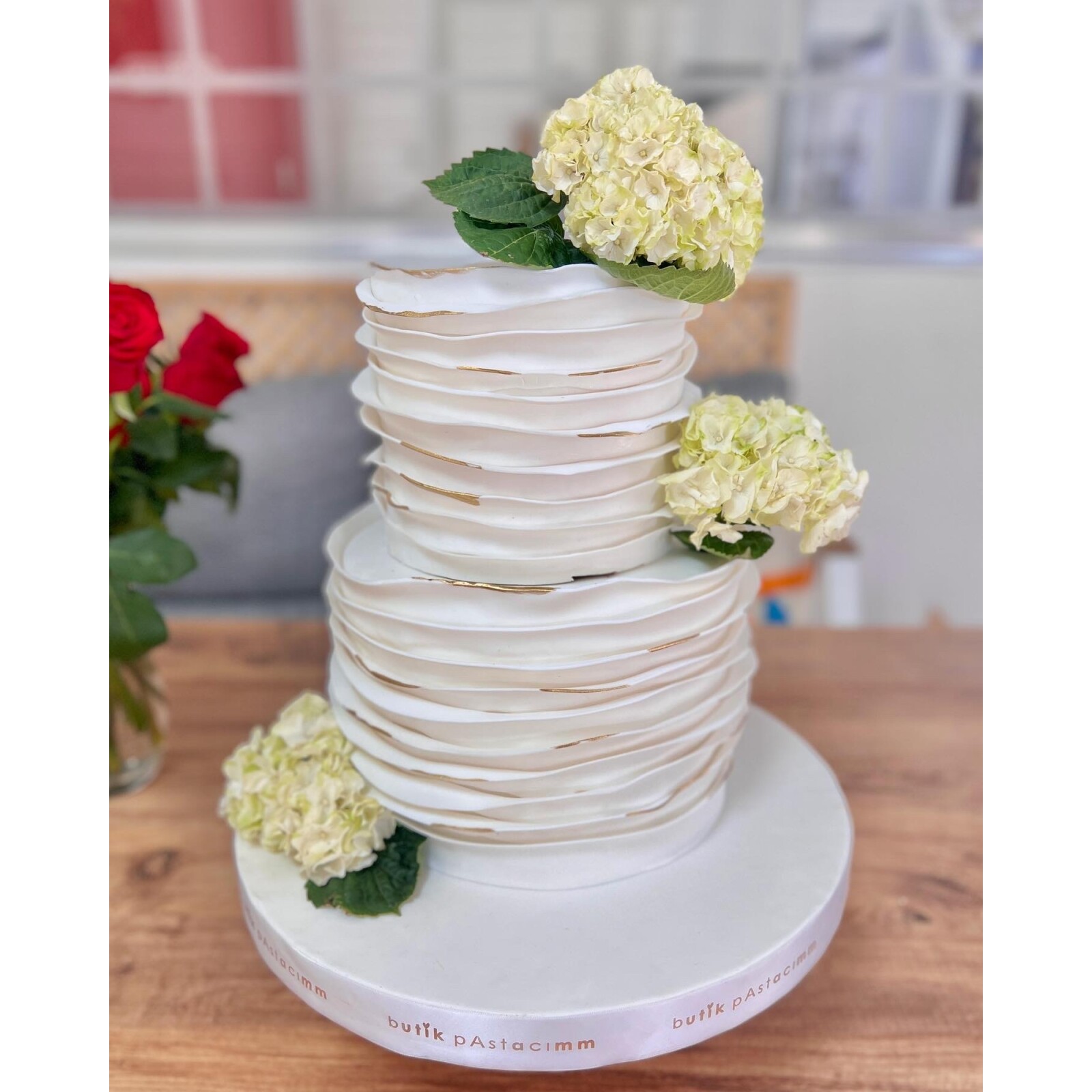 Mis Çiçek Kokulu Tasarım Pasta