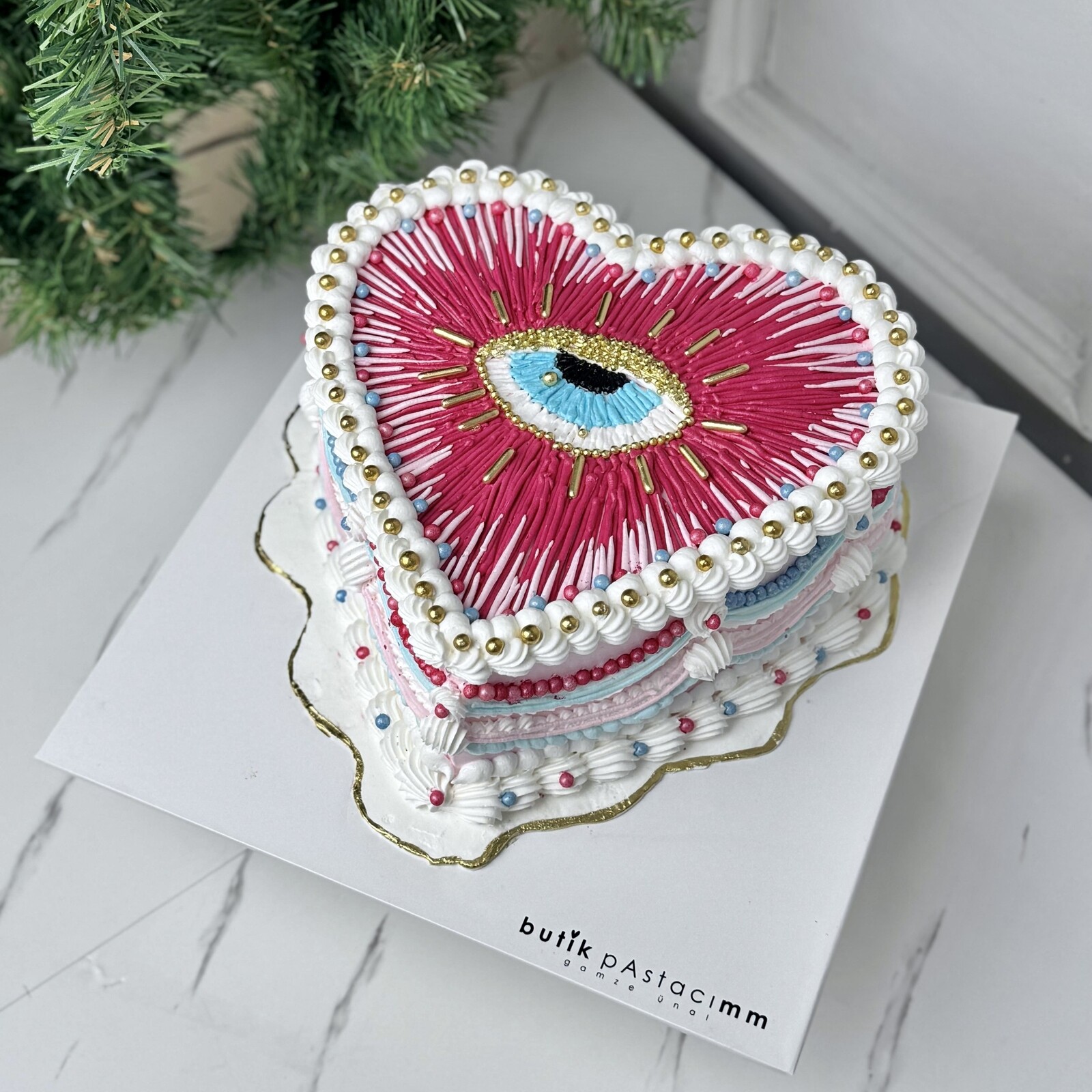 Nazar Göz Çizimli Retro Pasta 2