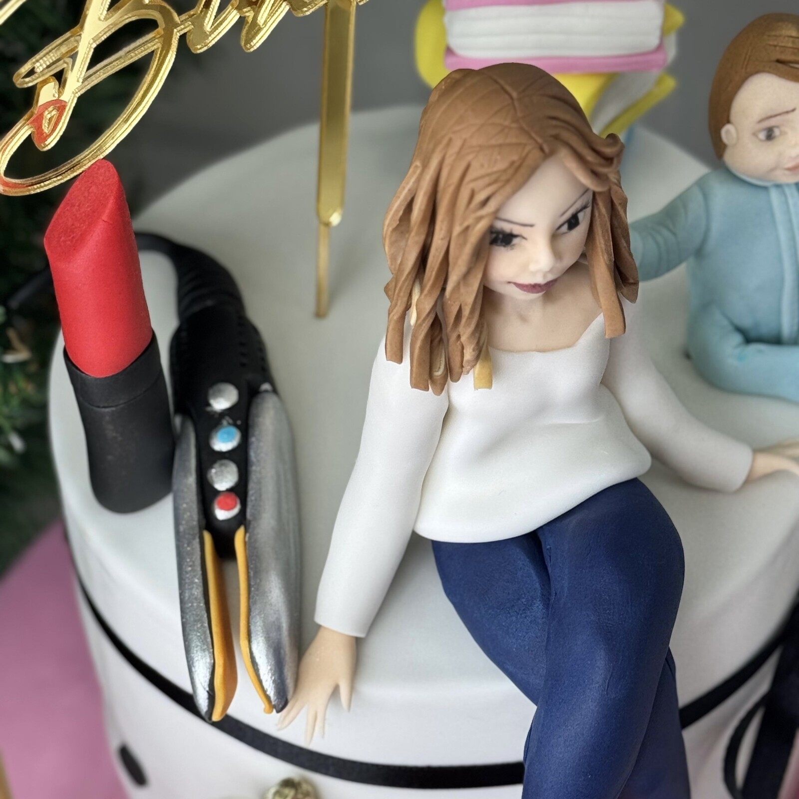 Öğretmen ve Anneye Özel Figürlü Pasta