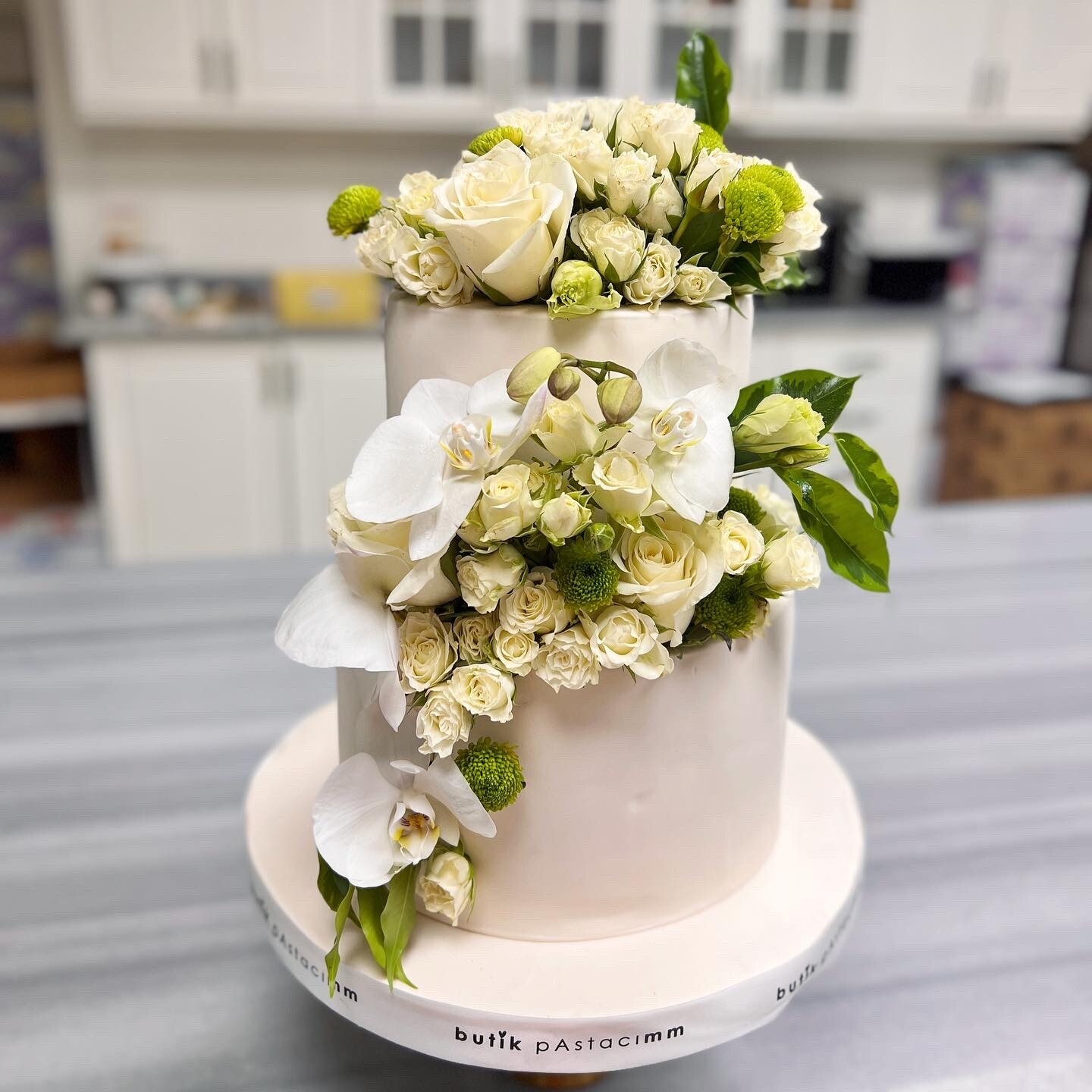 Orjinal Çiçekli Tasarım Pasta