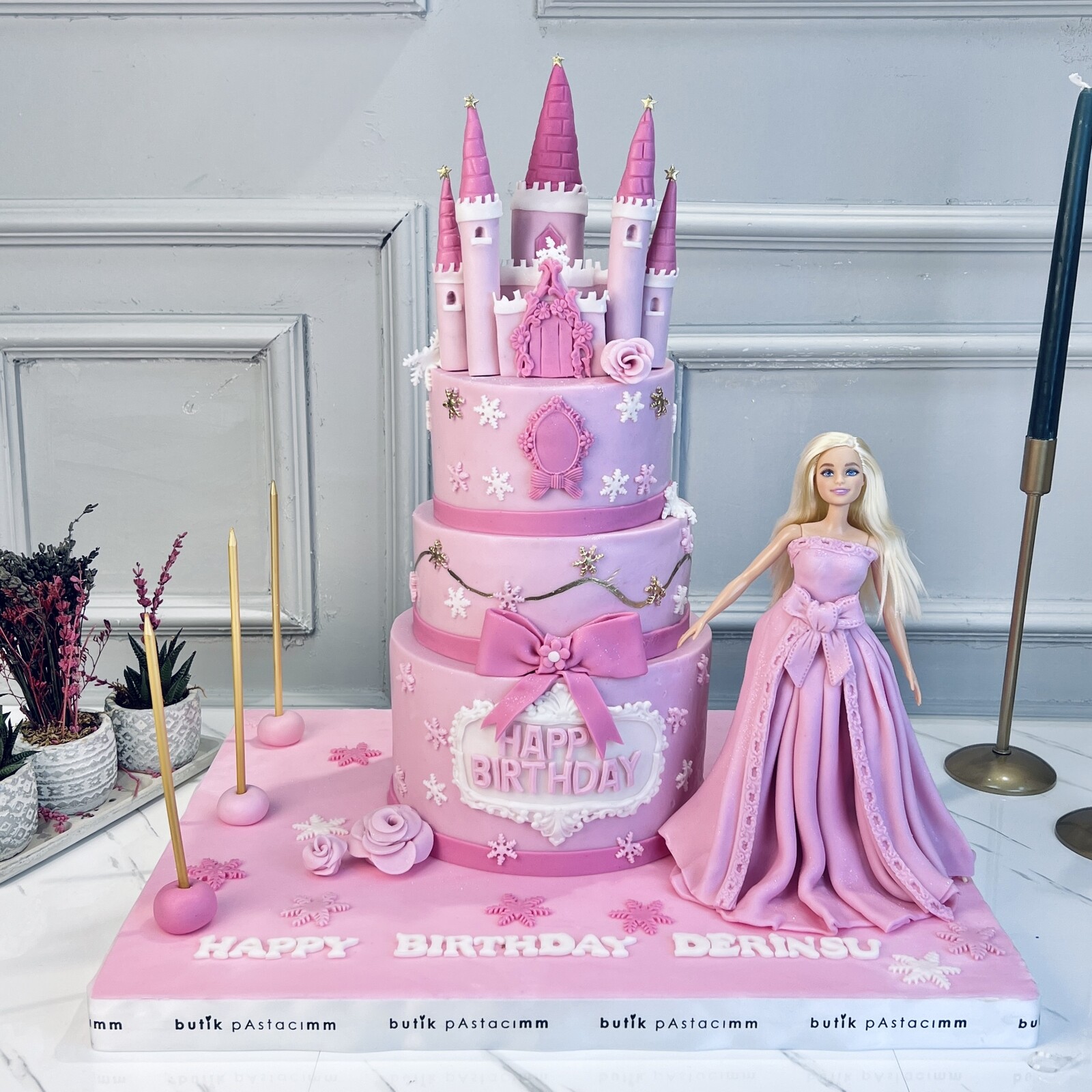 Prenses Şatolu Barbie Pasta