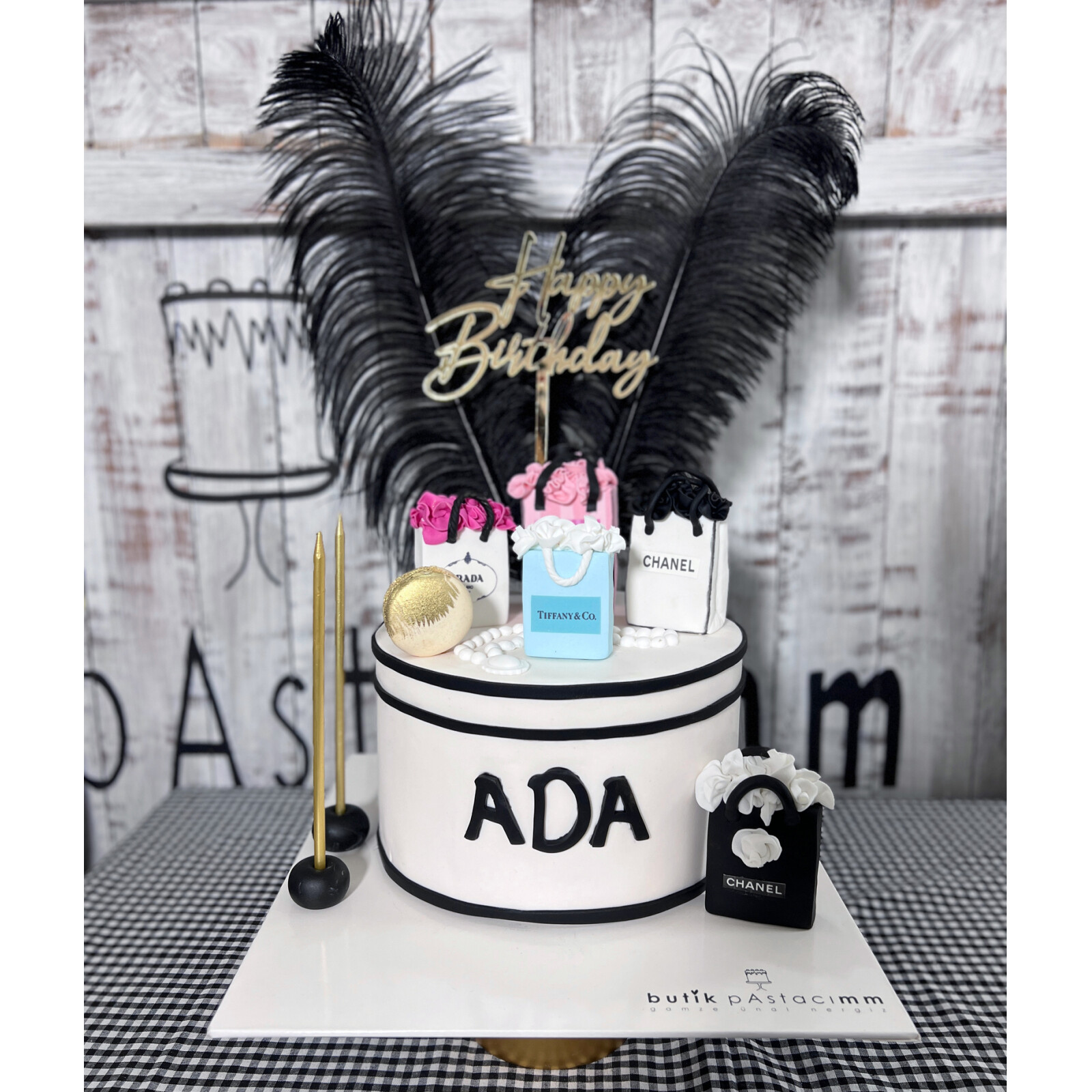 Süslü Tüylü Tasarım Pasta