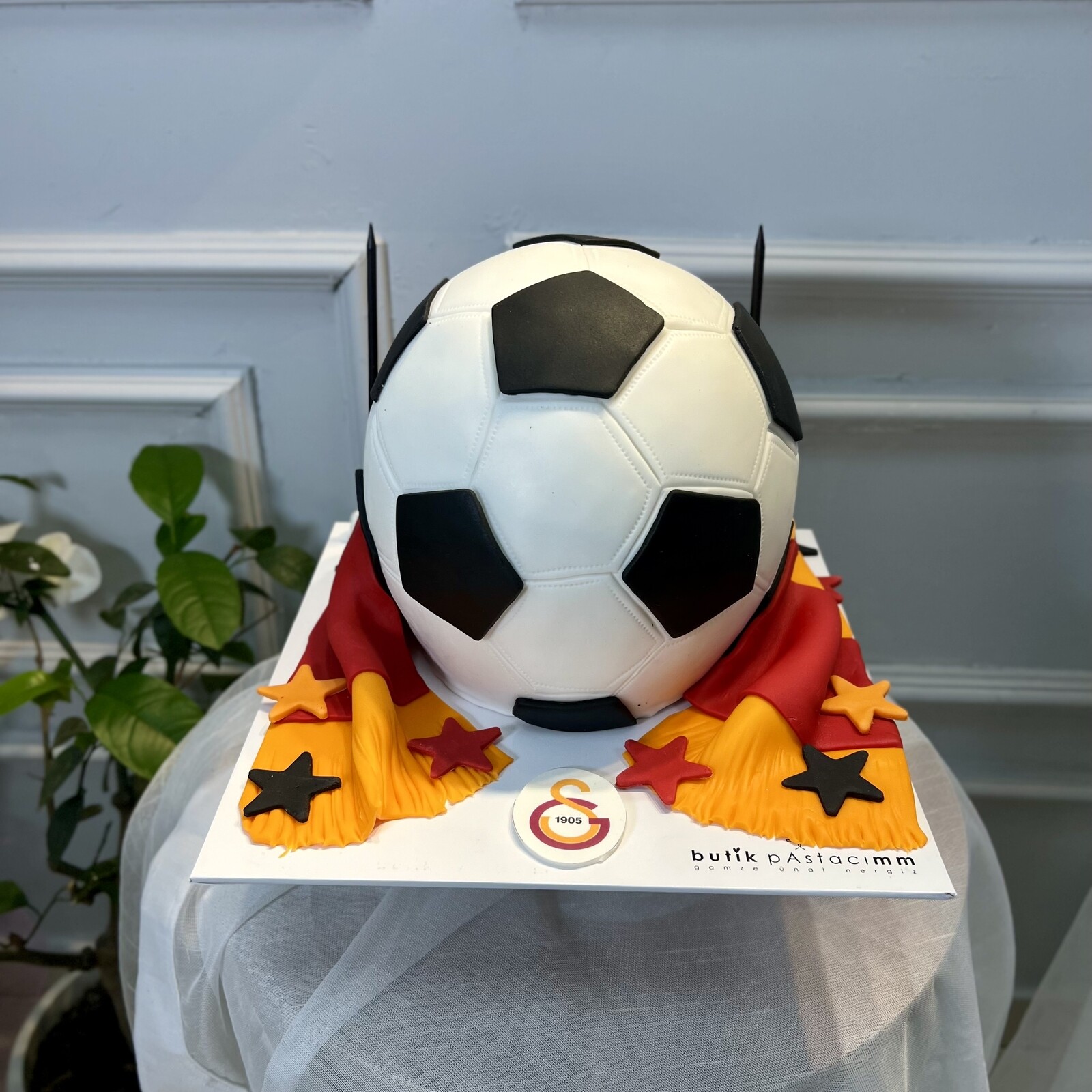 Top Dizaynlı Taraftar Pastası