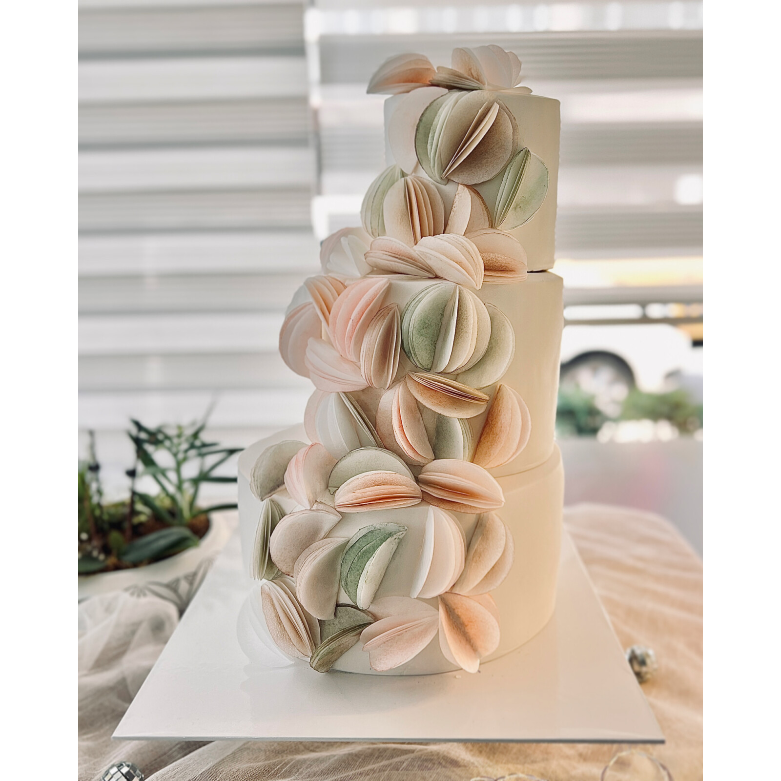 Wafer Paper Konseptli Nişan Pastası