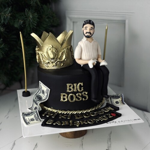 Big Boss Taçlı Figürlü Pasta