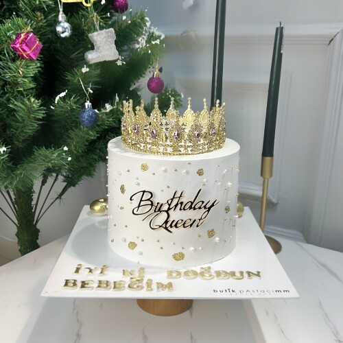 Birthday Queen Taçlı Pasta