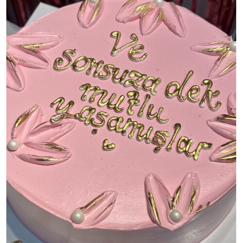 Sonsuza Dek Mutlu Yaşamışlar Yazılı Pasta