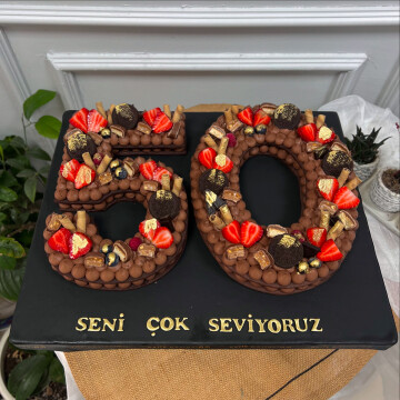 50 Yaş Pastası