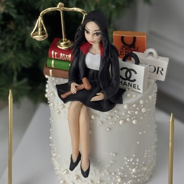 Avukat Konseptli Kişiye Özel Figürlü Pasta - 2