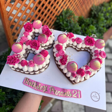 B Harf ve Kalp Kurabiye Pasta