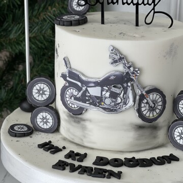 Bahar Dizisi Evrenin Pastası (Motor Pastası)