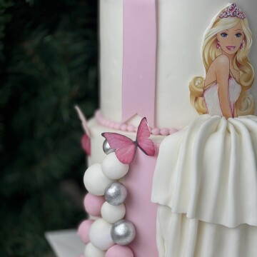 Barbie Kurdeleli Pasta