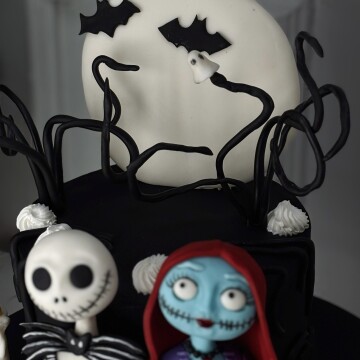 Beetlejuice Cake (Beetlejuice Pasta)