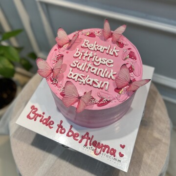 Bekarlık Bittiyse Sultanlık Başlasın Yazılı Pasta