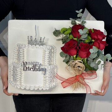 Çiçek Demeti Hediyeli Beyaz Taçlı İlüzyon Pasta  (Yan Duran Pasta)