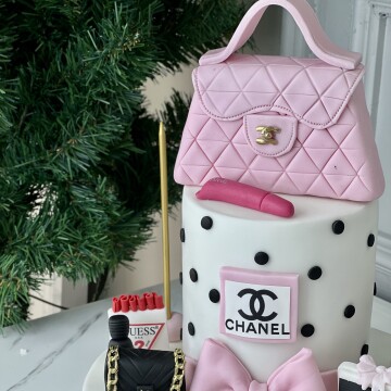 Çanta Detaylı Genç Kız Pastası