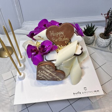 Çikolata Tasarımlı Çiçekli Özel Tasarım Pasta