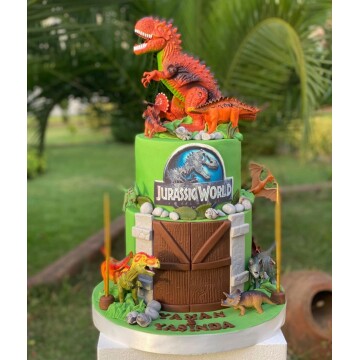 Dinazorlu Çocuk Pastası