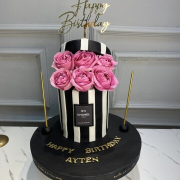 Gül Kutusu Tasarım Pasta