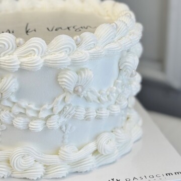 İyi ki Varsın Yazılı Resim Baskılı Pasta