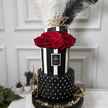 Kırmızı Gül Detaylı Tasarım Pasta