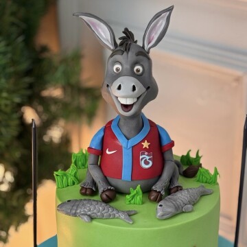 Komik Karadenizli Pastası - Eşekli Pasta - Taraftar Pastası