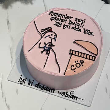 Komik Kardeş Pastası - Seni Çöpten Aldık Pastası (Pembe)