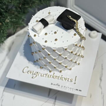 Kremalı Mezuniyet Pastası