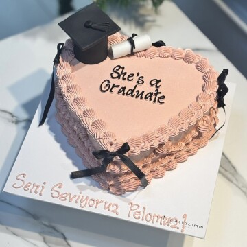 Mezuniyet Pastası