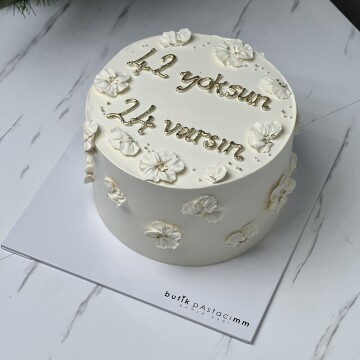 Mini Çiçekli Gold Yazılı Pasta
