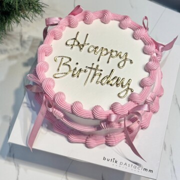 Pembe Pıtpıtlı Kurdeleli Gold Yazılı Pasta