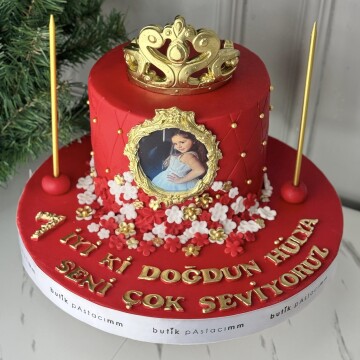 Prenses Taçlı Kırmızı Çocuk Pastası
