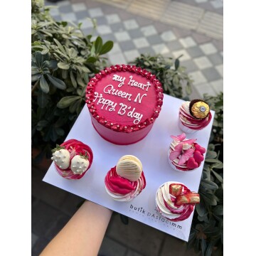 Queen Temalı Pasta ve Cupcake Set