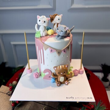 Sevimli Kediler Çocuk Pastası